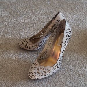 BCBGMAXAZRIA Nude and Gold sequined Pump